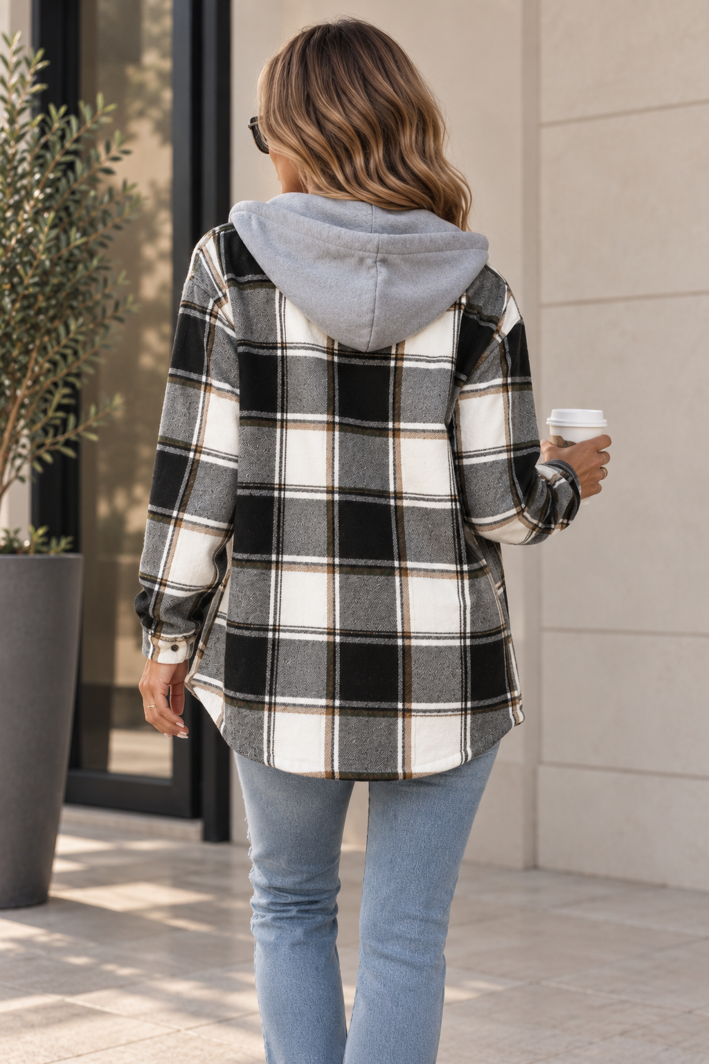 Women's Checkered Lined Cardigan | Belluvyn