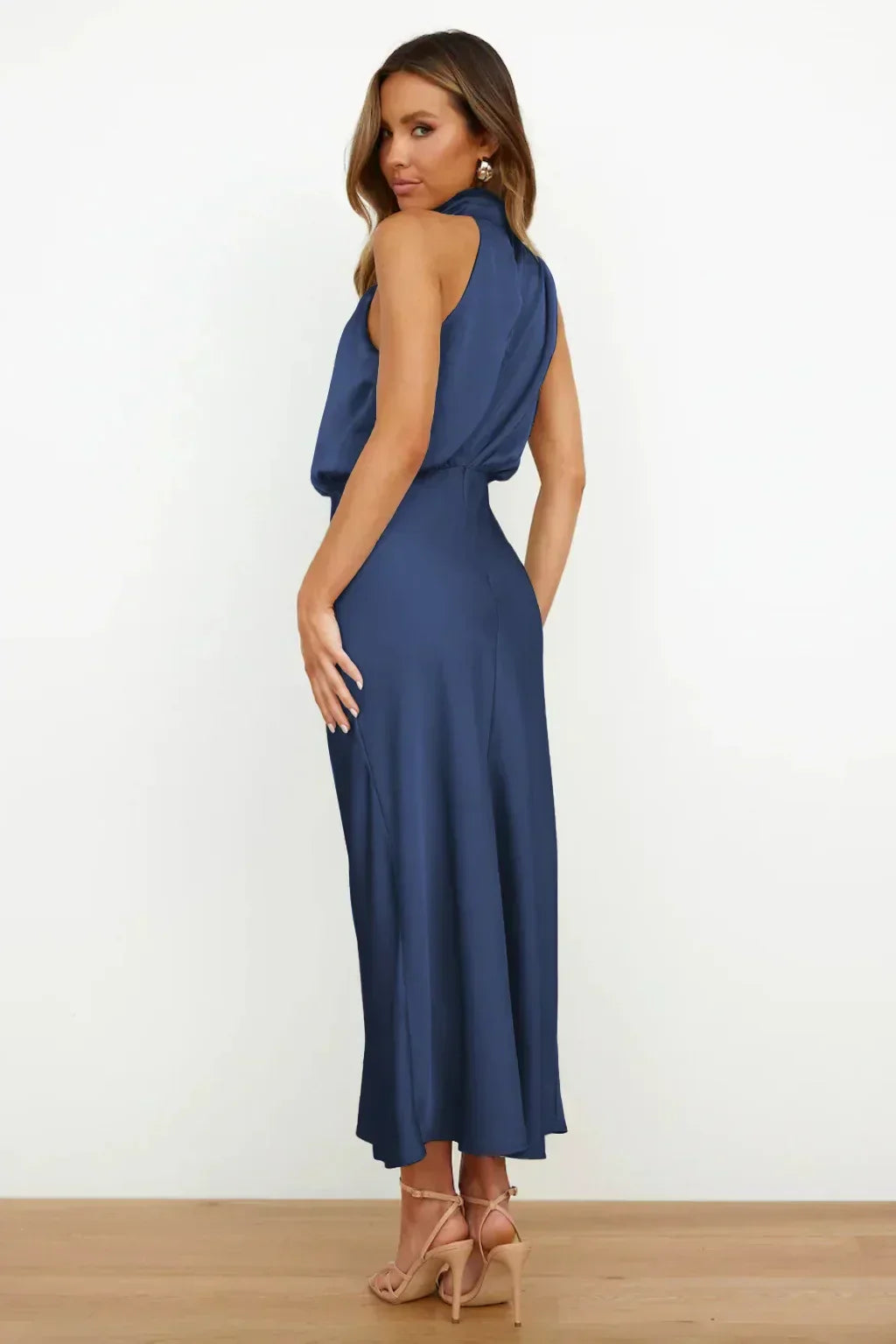 Women's Elegant Halter Maxi Dress | Belluvyn