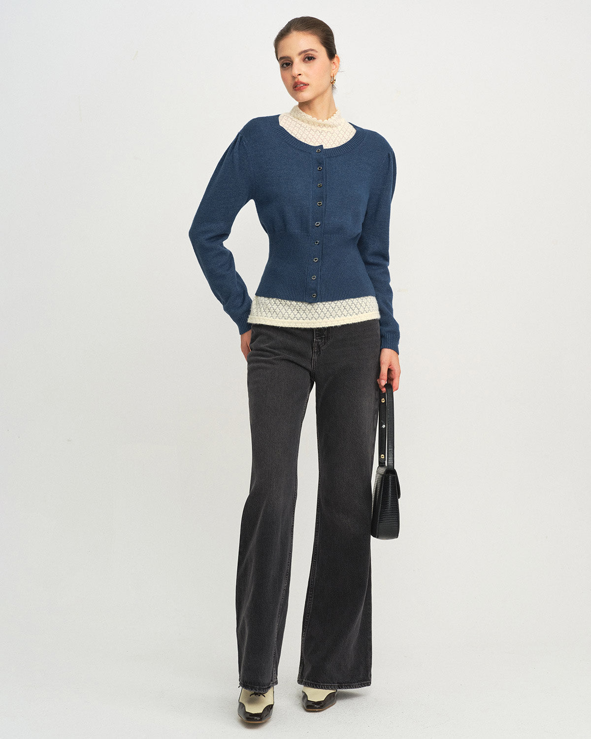 Women's Round Neck Slim Knit Cardigan | Belluvyn