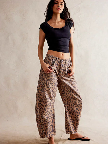 Women's Mid-Rise Wide-Leg Leopard Jeans | Belluvyn