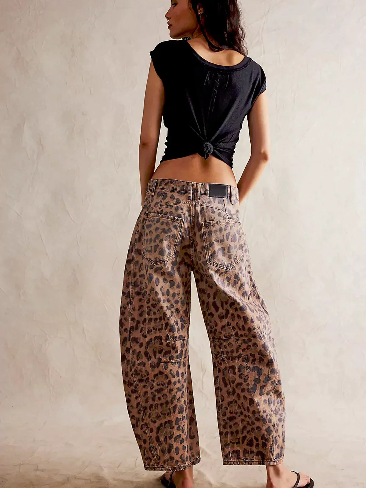 Women's Mid-Rise Wide-Leg Leopard Jeans | Belluvyn