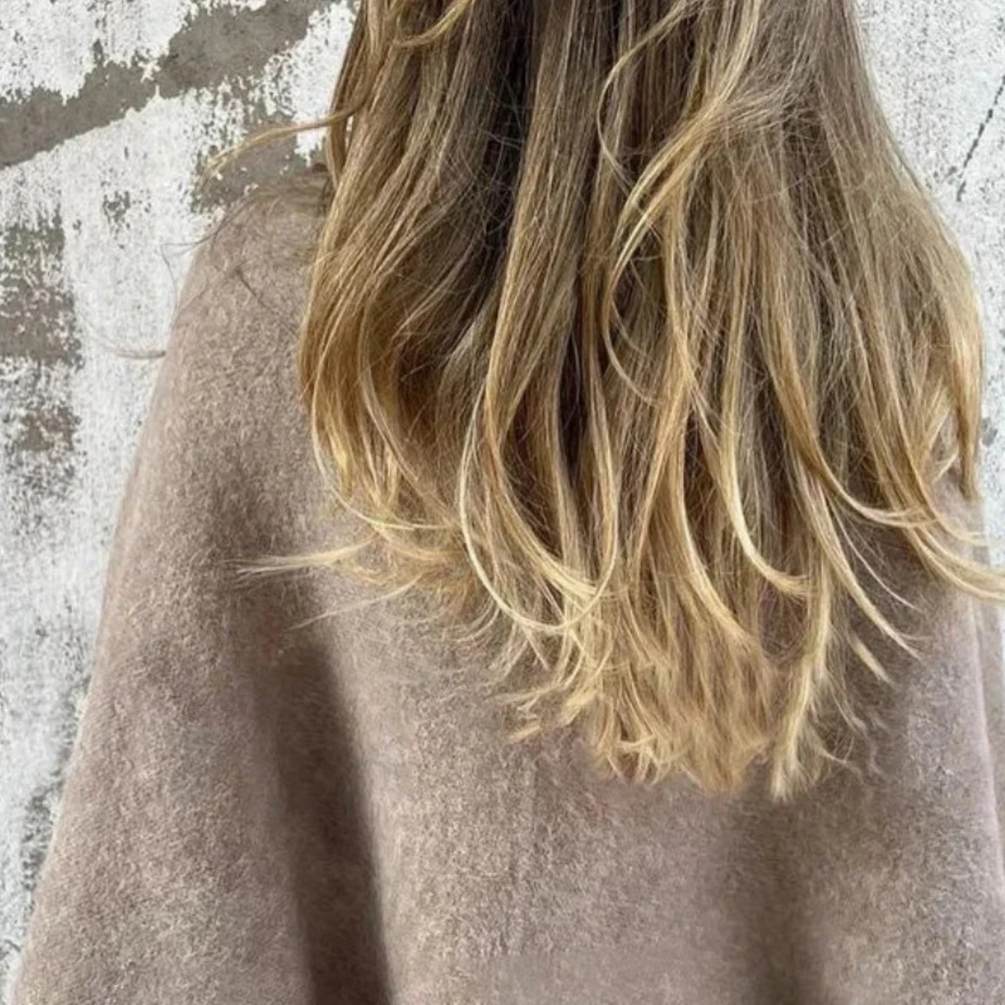 Women's Elegant Timeless Coat | Belluvyn