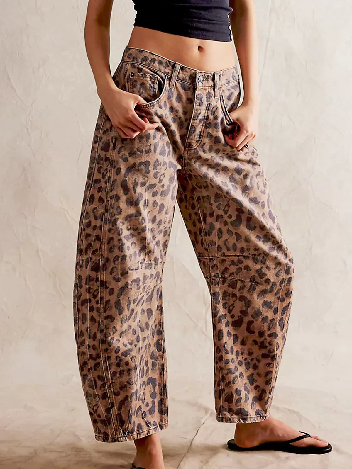 Women's Mid-Rise Wide-Leg Leopard Jeans | Belluvyn