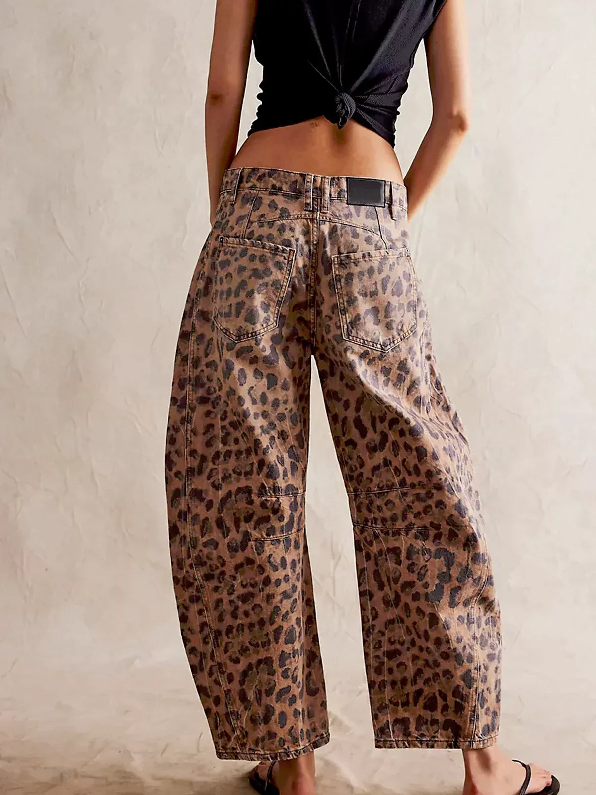 Women's Mid-Rise Wide-Leg Leopard Jeans | Belluvyn