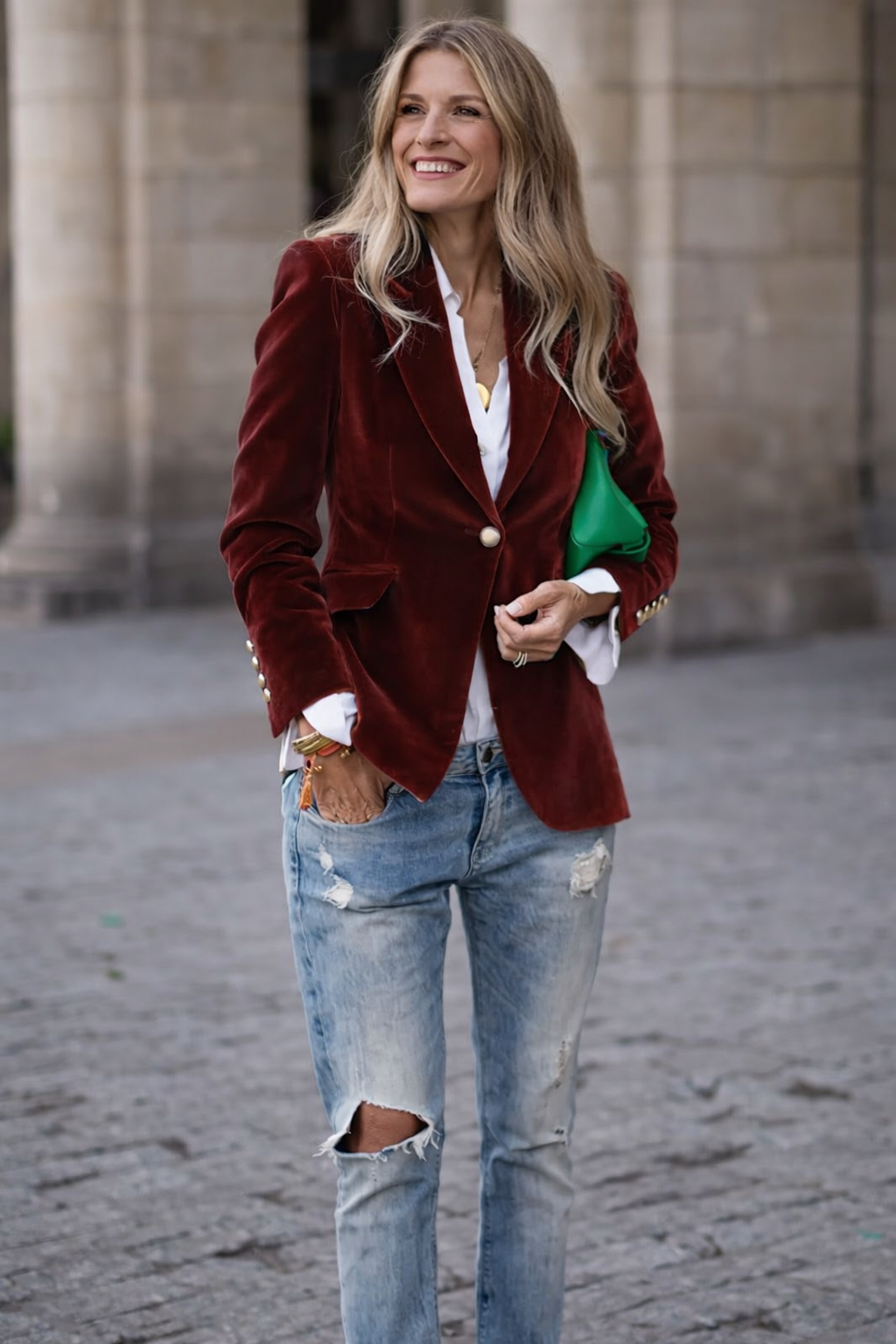 Women's Elegant Velvet Blazer | Belluvyn