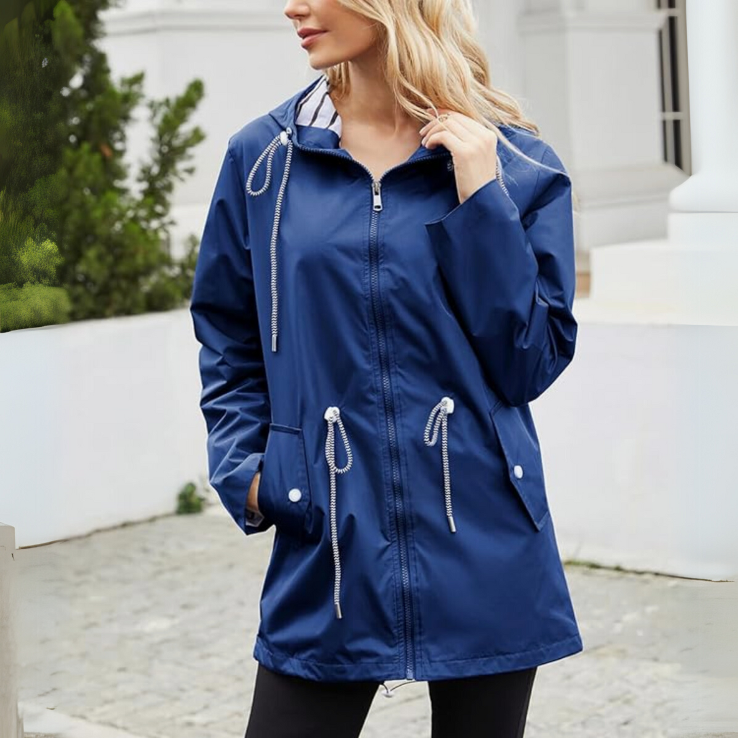 Women's Sleek Waterproof Jacket | Belluvyn