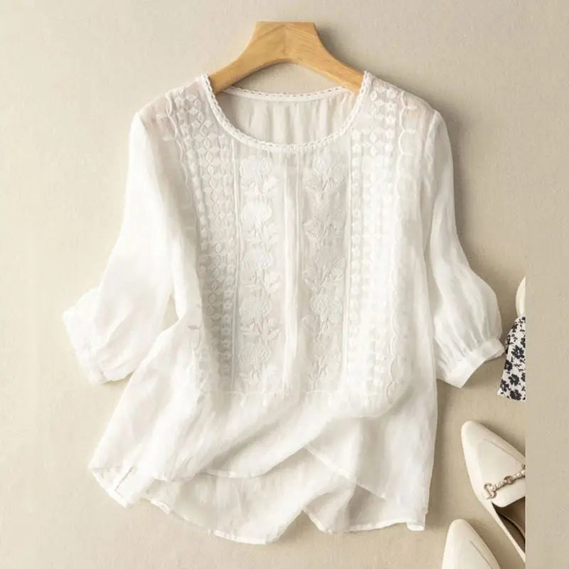 Women's Floral Relaxed Blouse | Belluvyn