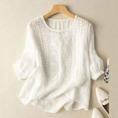 Women's Floral Relaxed Blouse | Belluvyn