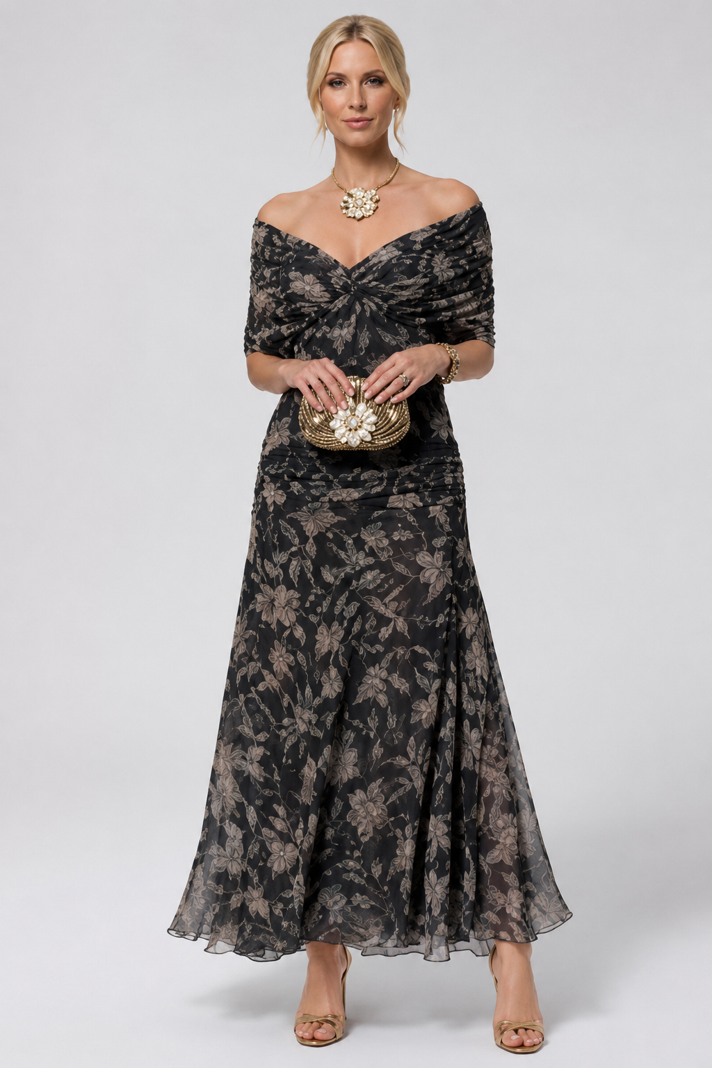 Women's Elegant V-Neck Fantasy Party Wedding Dress | Belluvyn