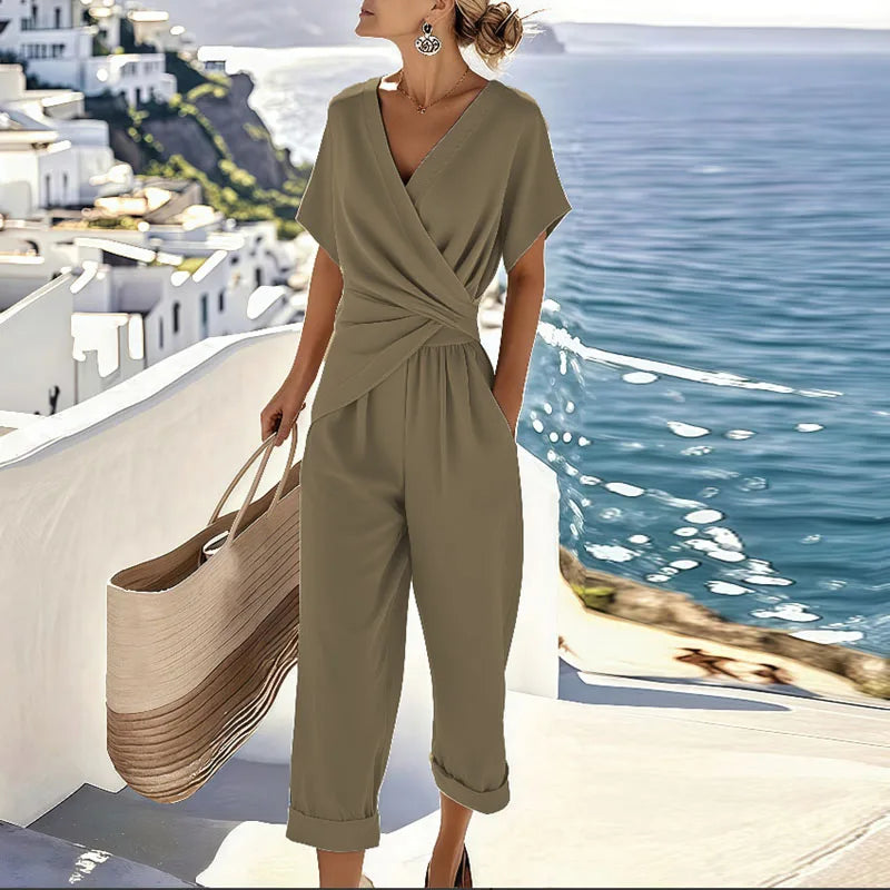 Women's Elegant Vacation Outfits | Belluvyn