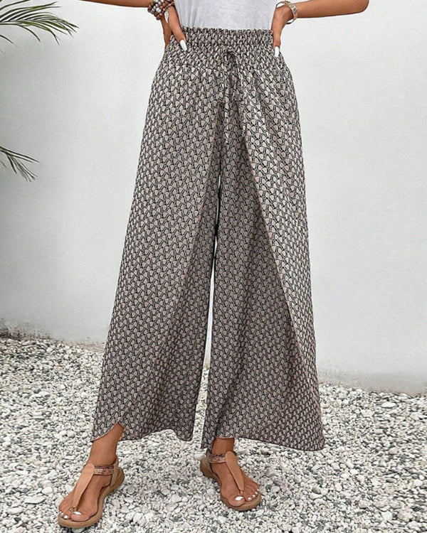 Women's Relaxed Wide Leg Trousers | Belluvyn