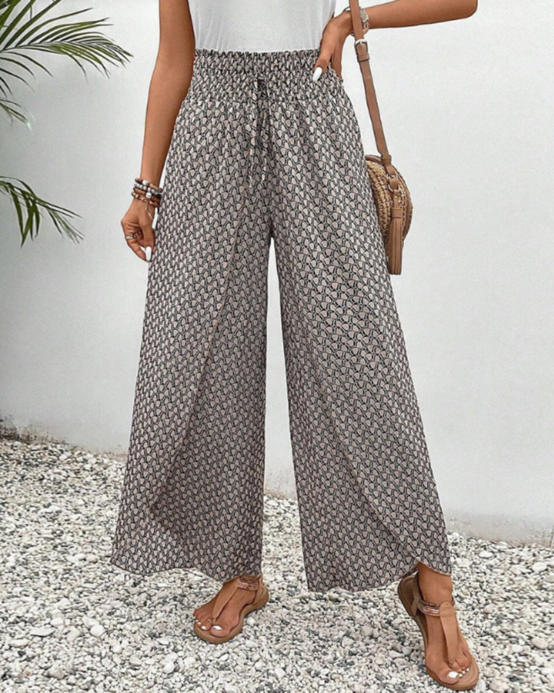 Women's Relaxed Wide Leg Trousers | Belluvyn