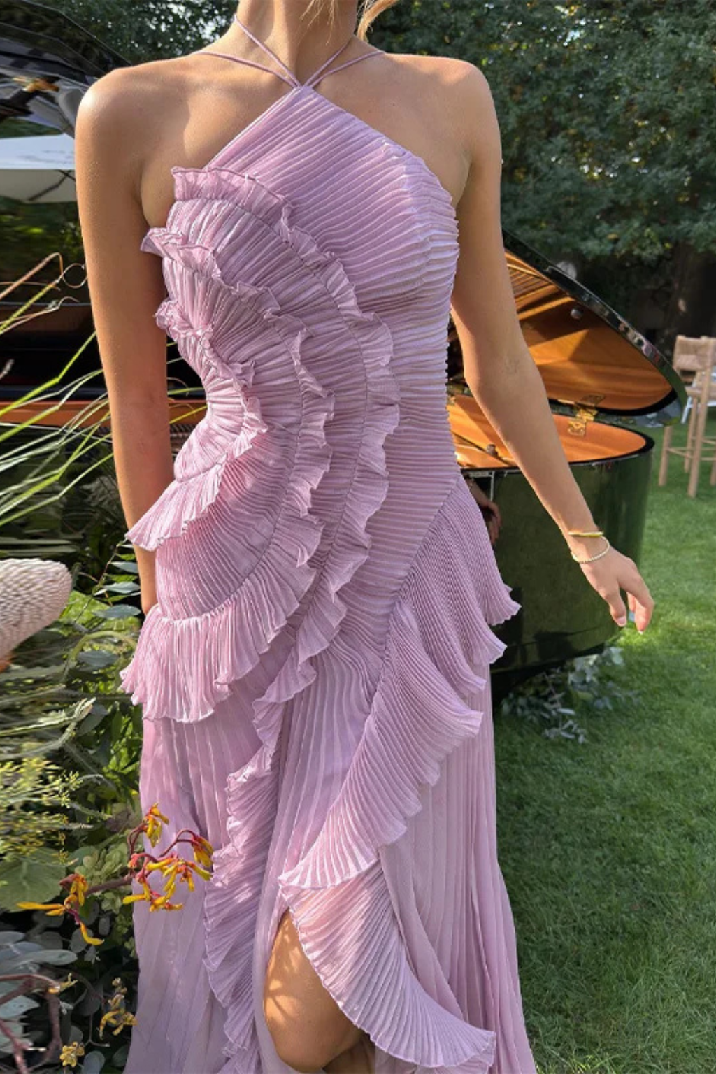 Women's Sleeveless Halter Backless Ruffled Wedding Dress | Belluvyn