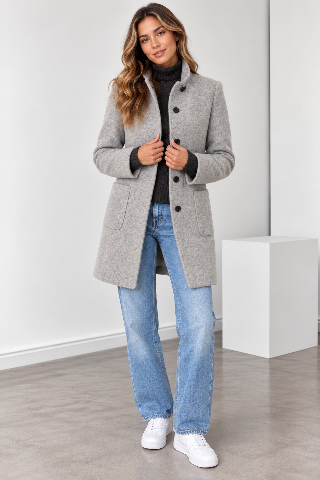 Women's Timeless Classic Coat | Belluvyn