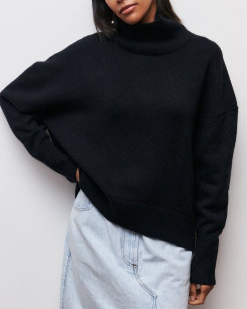 Women’s Oversized Turtleneck Sweater | Belluvyn