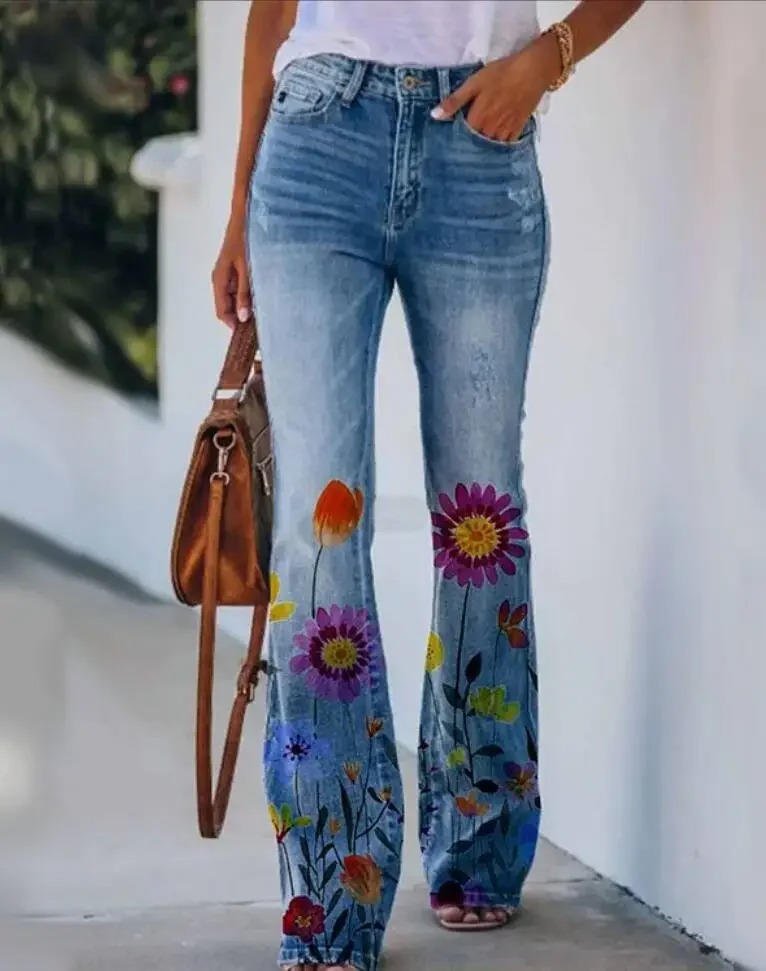 Women's High-Waist Floral Flare Jeans | Belluvyn